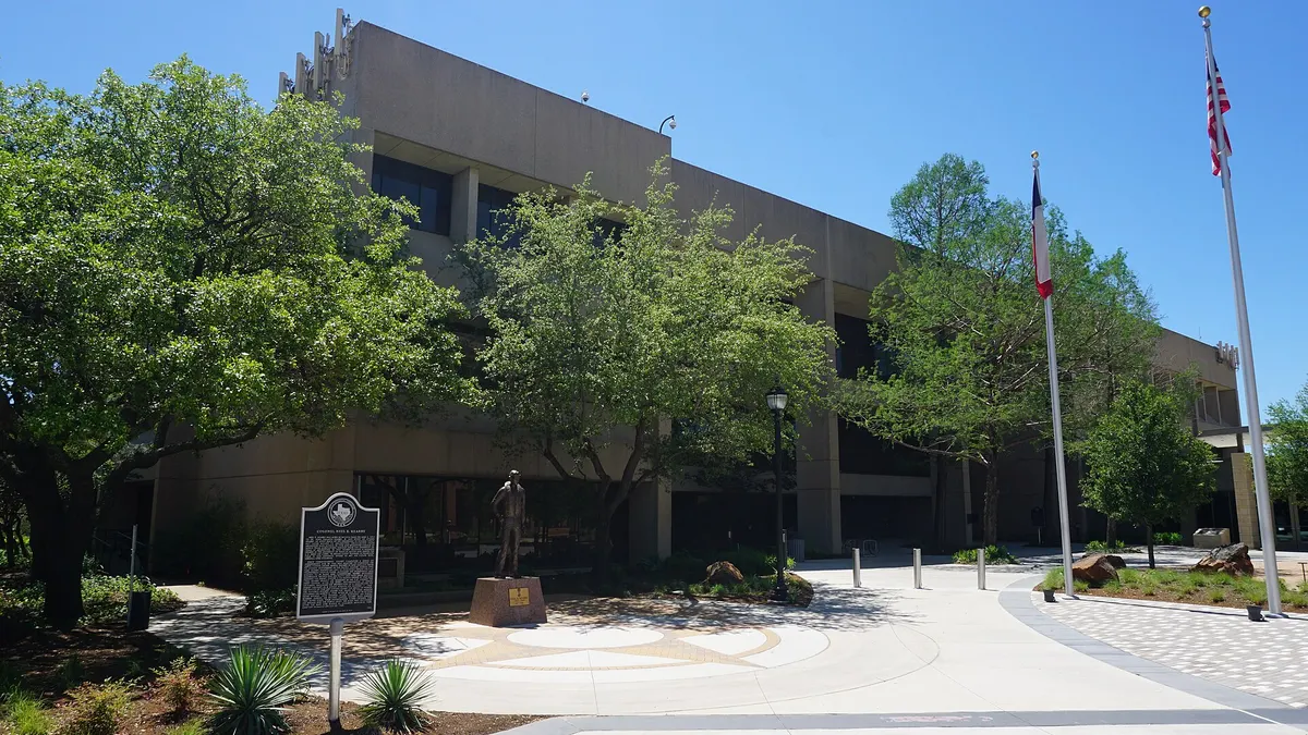 Electrical services in Arlington, Texas