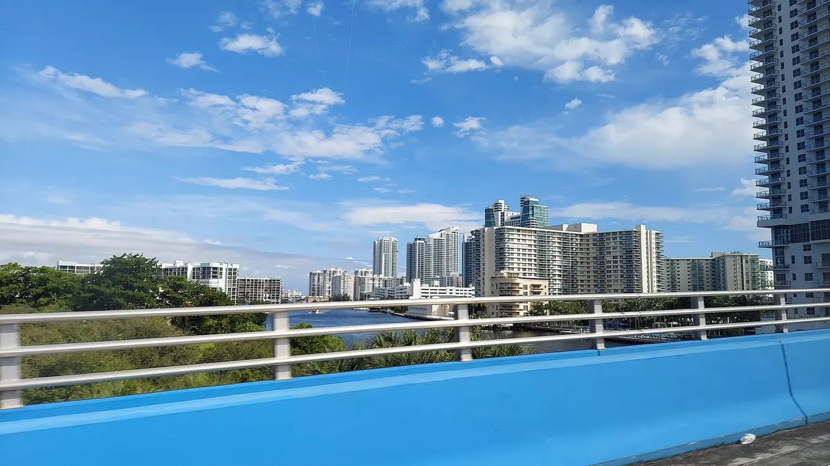 Electrical services in Hollywood, Florida